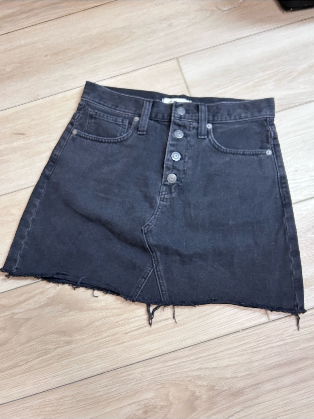 Madewell Rigid Denim A-Line Button Fly Black Denim Mini Skirt Size 27 / Small